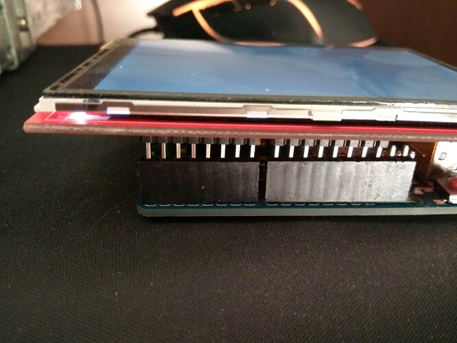 4_tft_on_top_of_Arduino_UNO.jpg