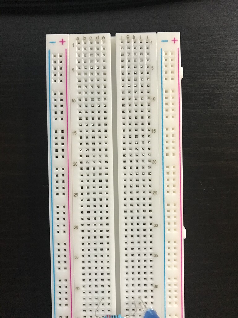 Breadboard only has one set of rails? - IDE 1.x - Arduino Forum