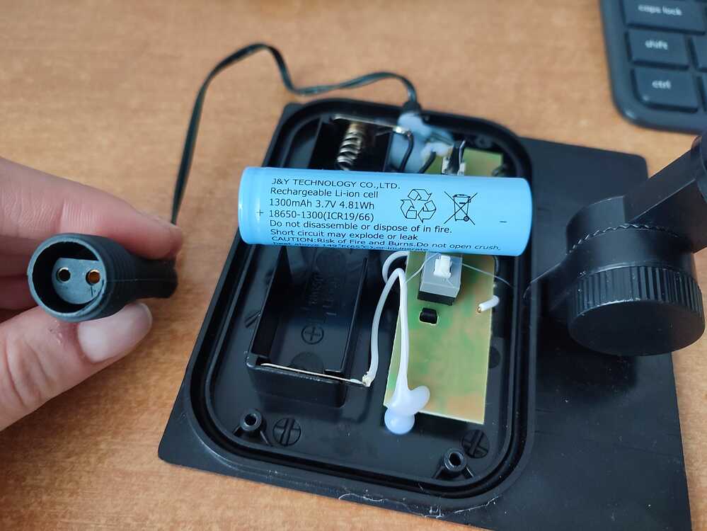 How to connect solar panel to Arduino Uno board? - IDE 1.x - Arduino Forum