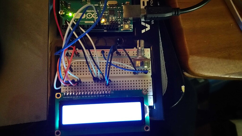 LCD Screen displaying random char - Displays - Arduino Forum