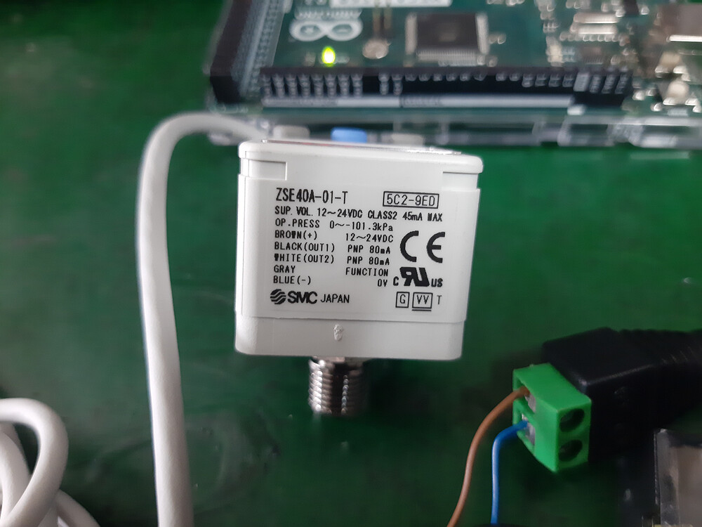 Interface SMC Pressure Switch (Vacuum) with Arduino ZSE40A01T