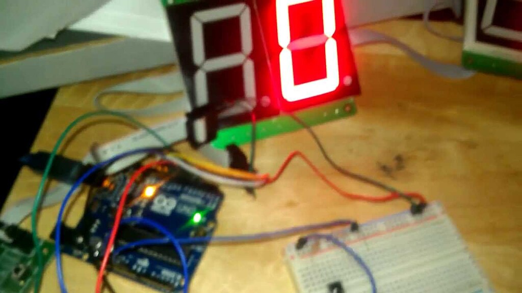 7-Segment LED Scoreboard - My First Project - LEDs and Multiplexing ...