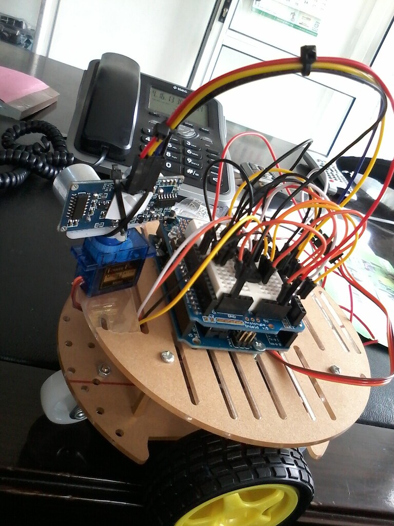 Please help us for code 2WD robot - Robotics - Arduino Forum