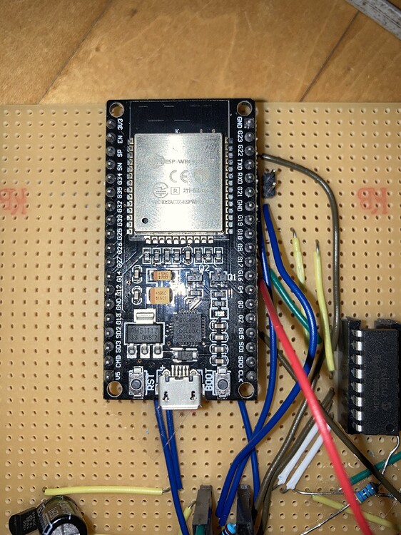 ESP32 startet nicht richtig - Deutsch - Arduino Forum