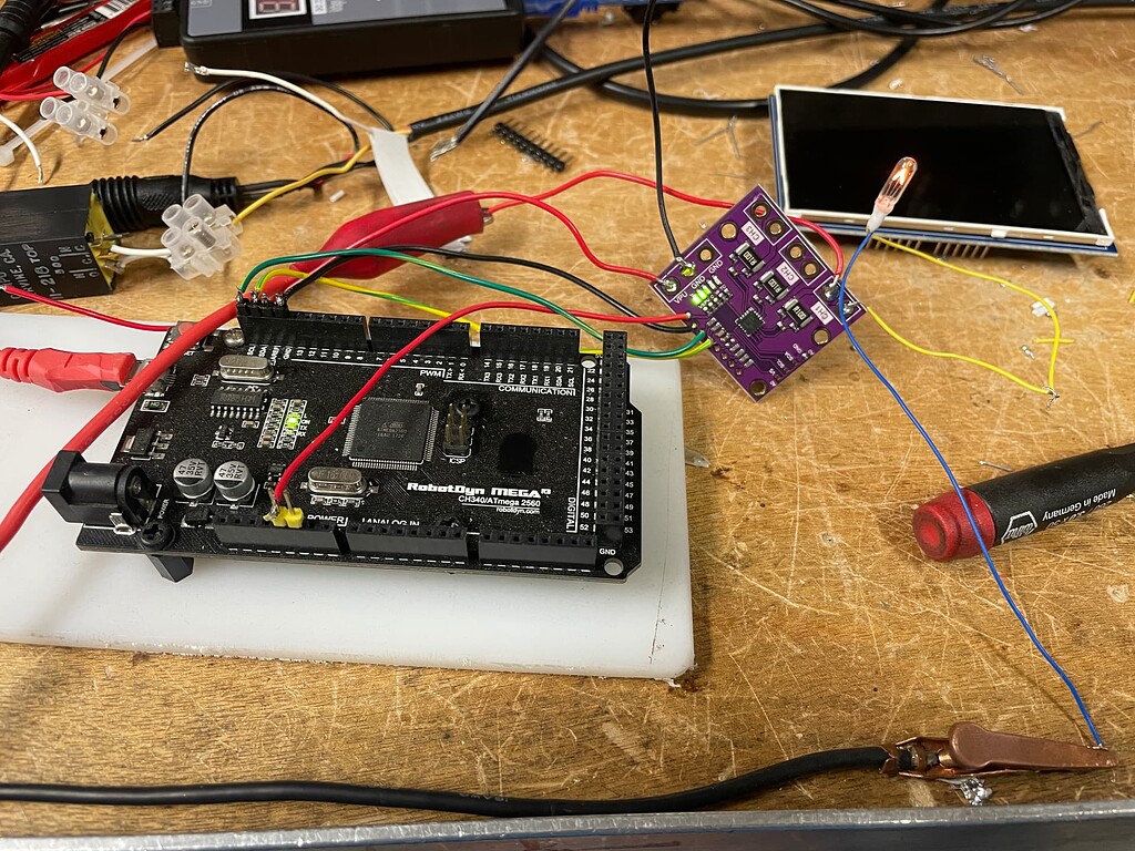 INA 3221 Won't give a correct voltage reading Sensors Arduino Forum