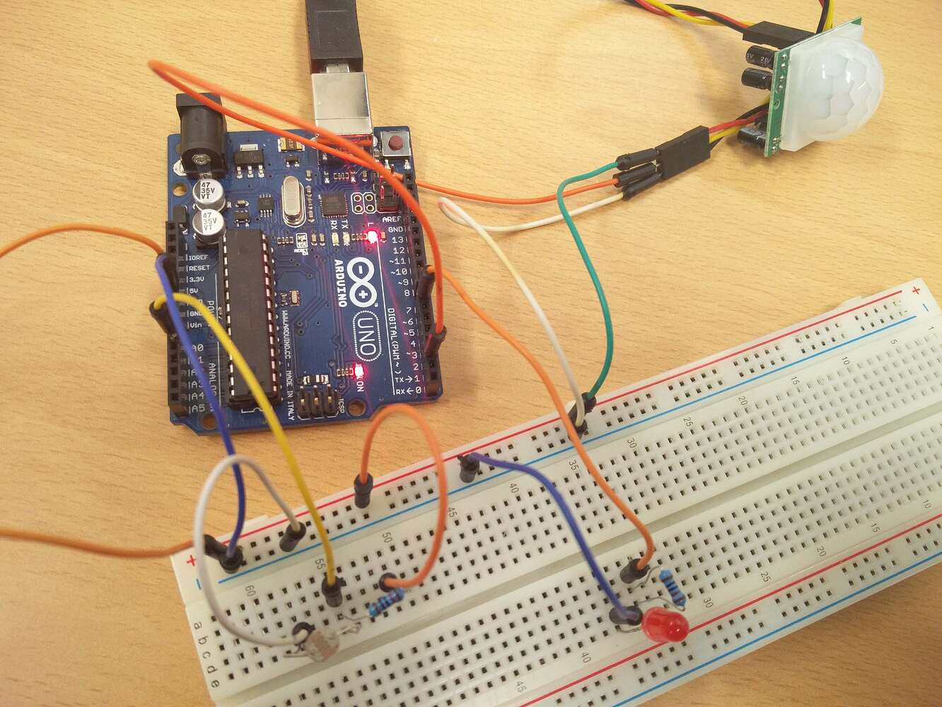 Doorhandle Light - Photo Resistor Triggers PIR Sensor Triggers LEDs ...