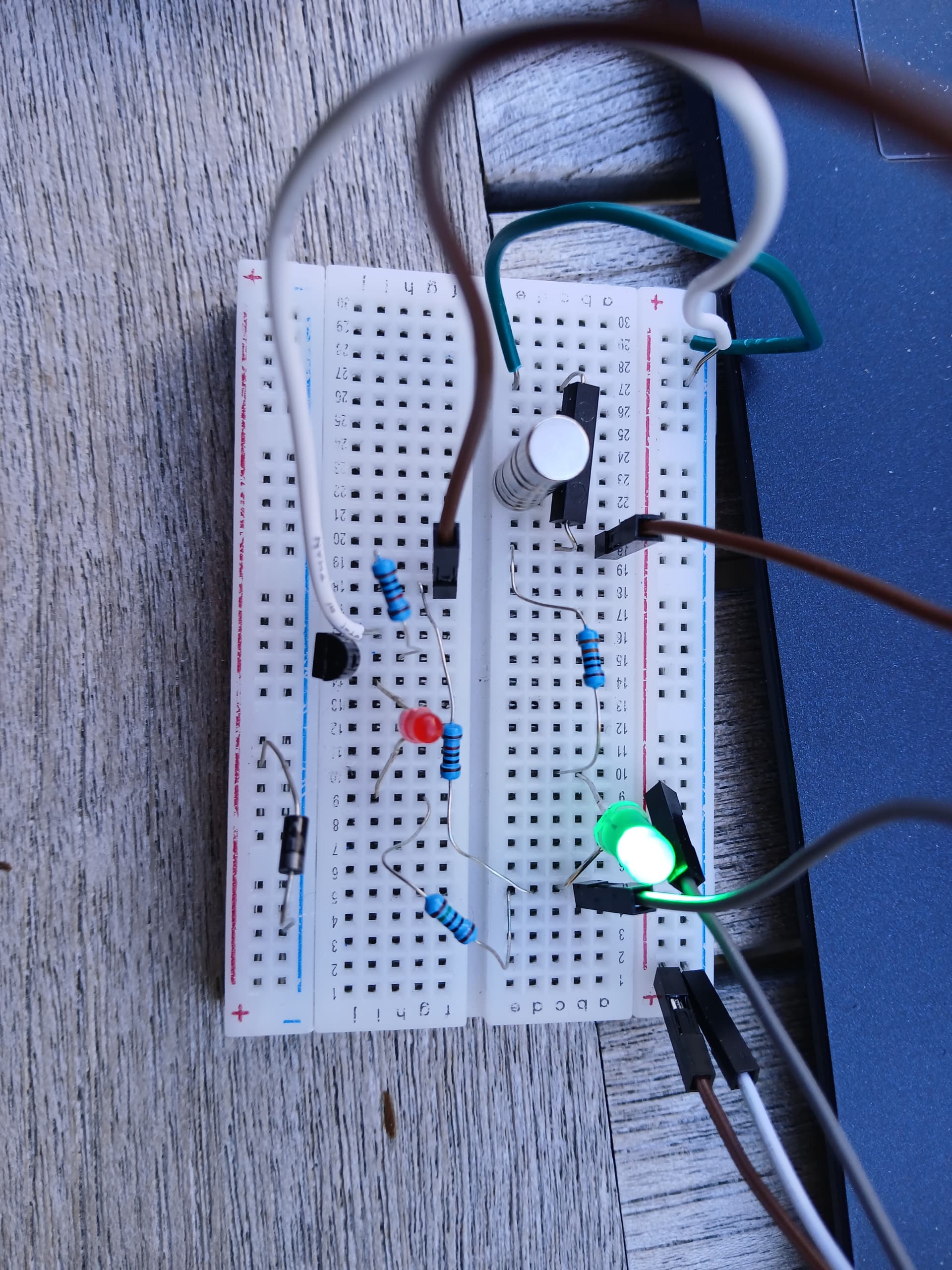 Interrupteur sans arduino - Page 5 - Français - Arduino Forum