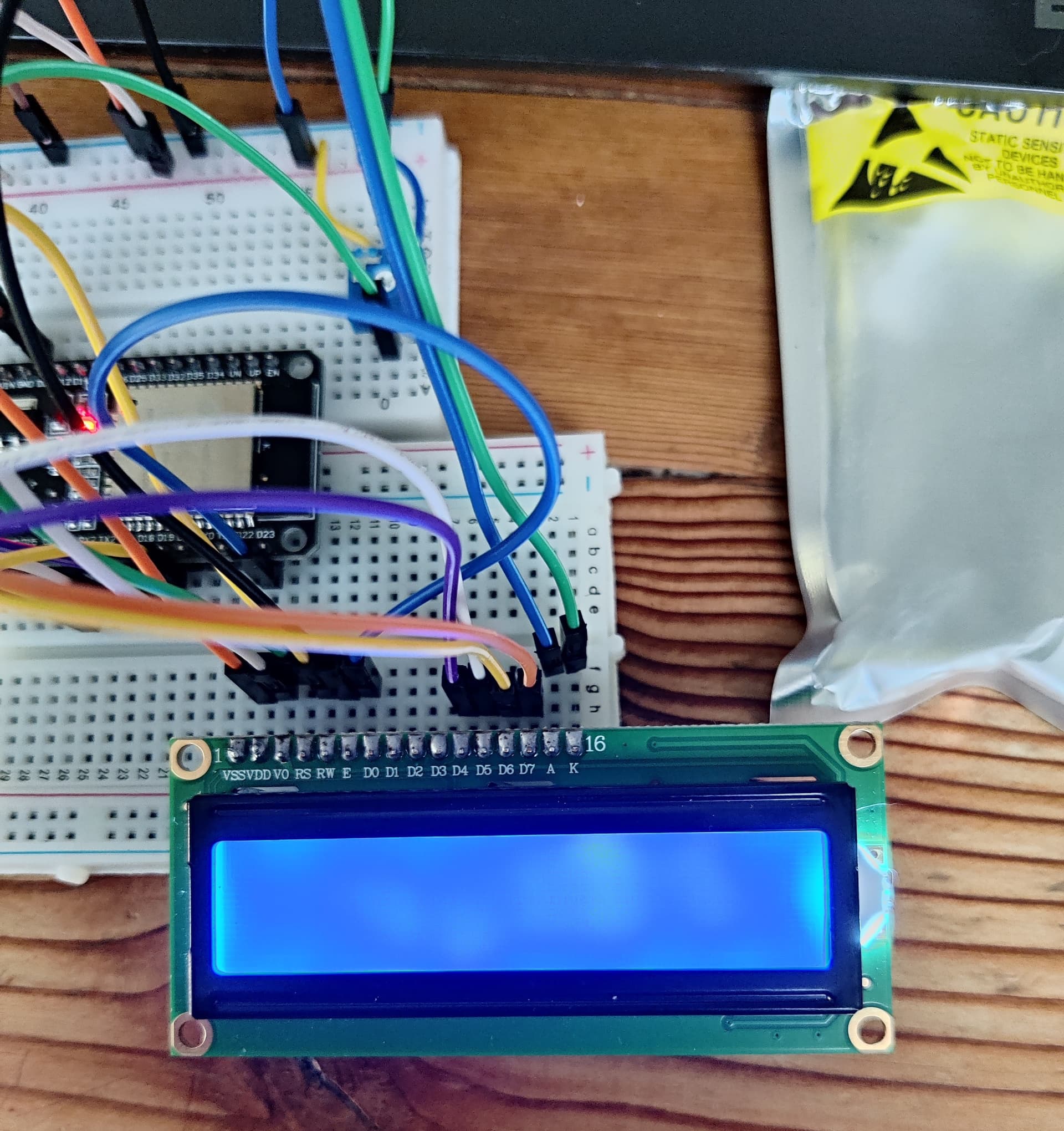 Please help me figure out what i'm doing wrong printing to the LCD ...