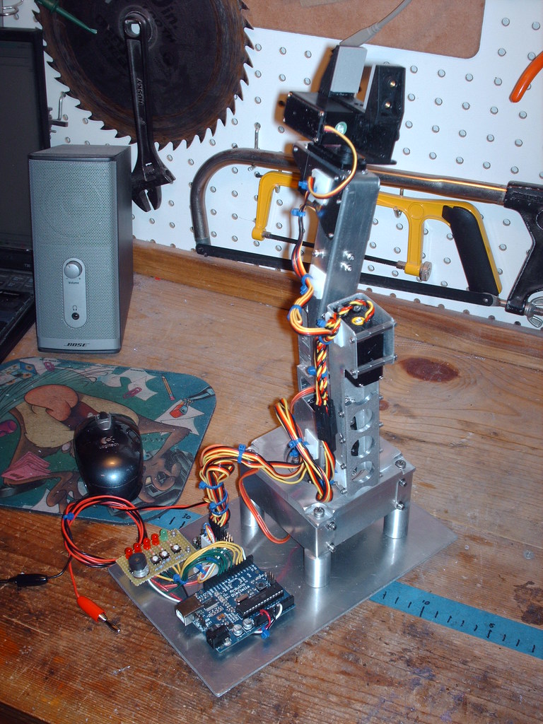 Robot Arm - Exhibition - Arduino Forum