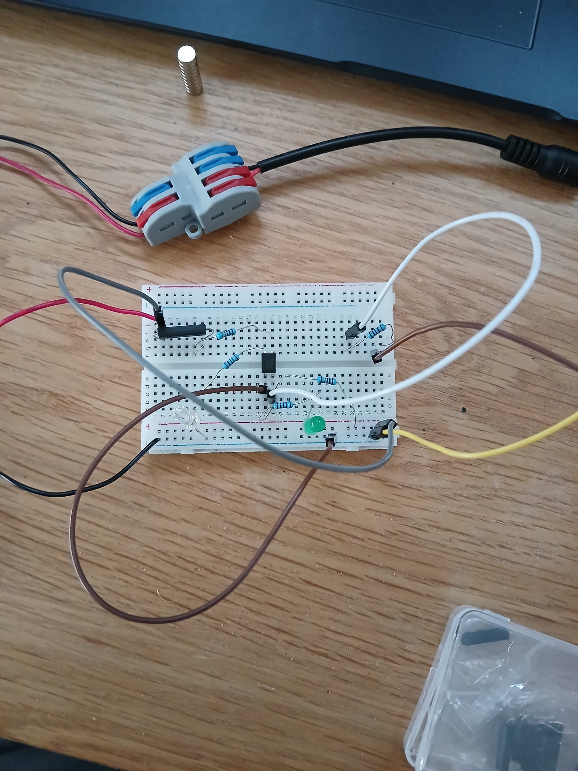Interrupteur sans arduino - Page 5 - Français - Arduino Forum