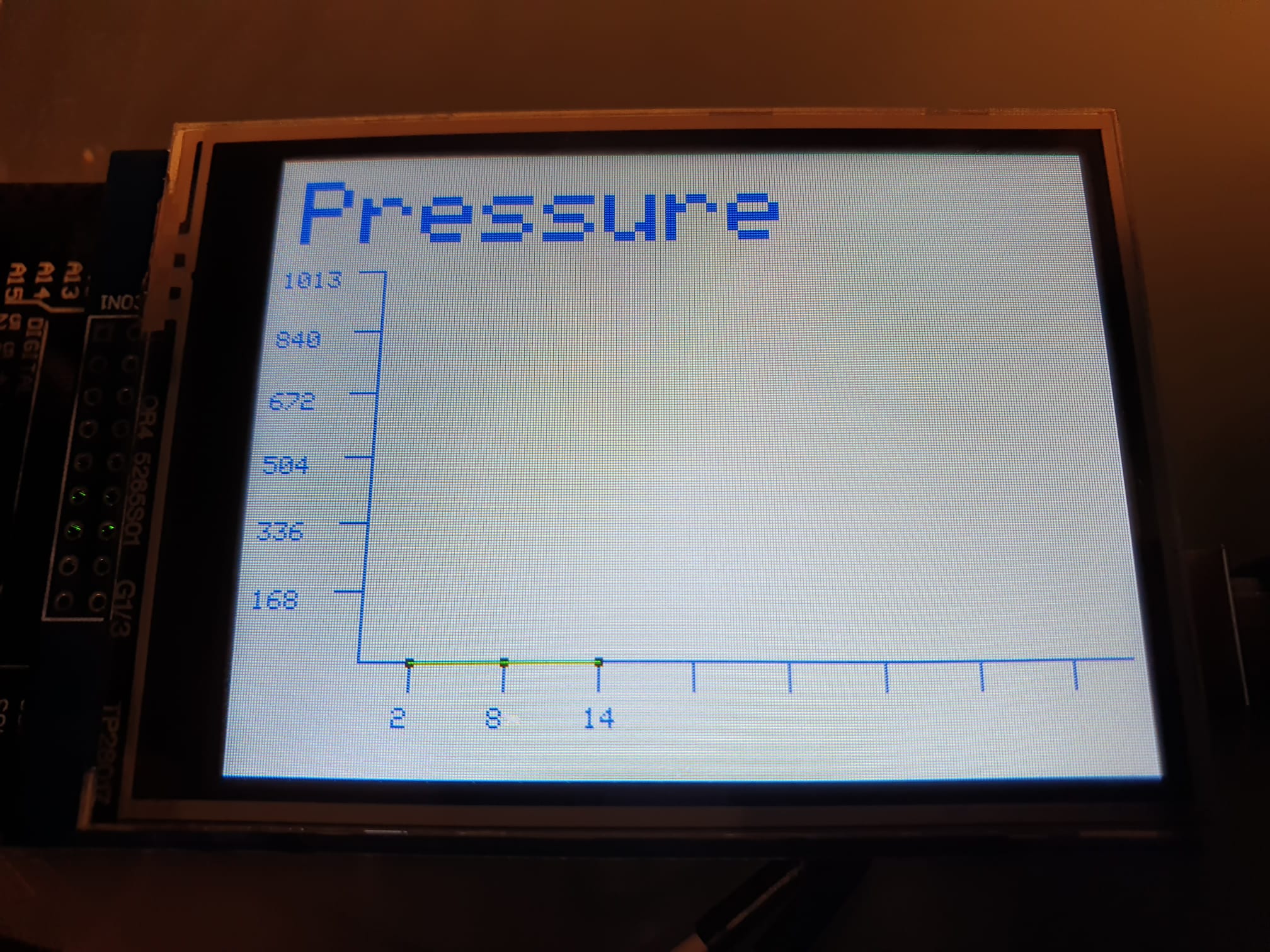 Reading ADC and plotting graph on LCD - Programming - Arduino Forum