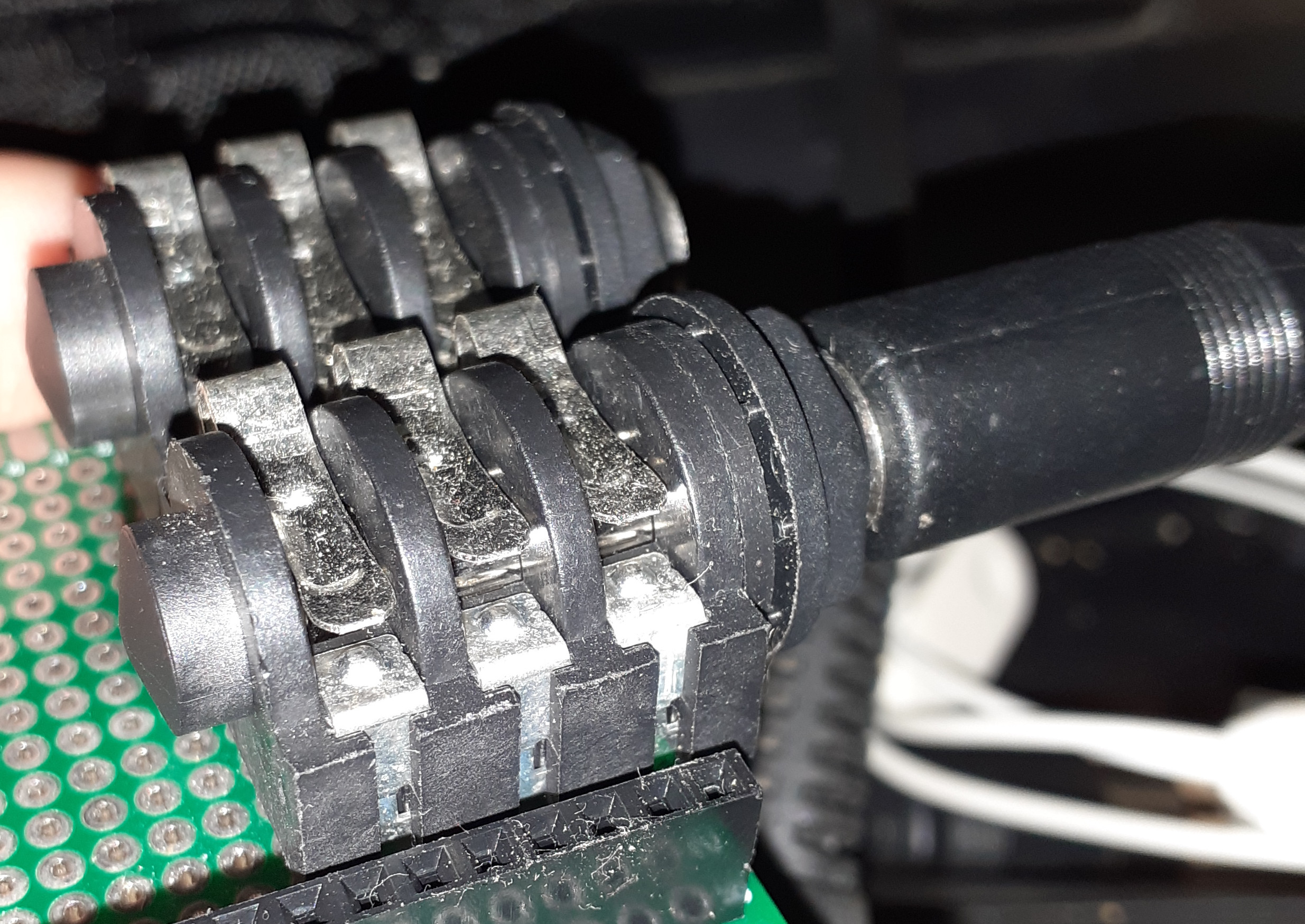 TRS Expression pedal and Foot Controller/Sustain Pedal - General ...