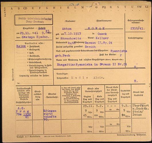 Document from the Arolsen Archives with the ID: 130962548