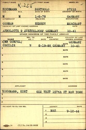 Document from the Arolsen Archives with the ID: 132699242