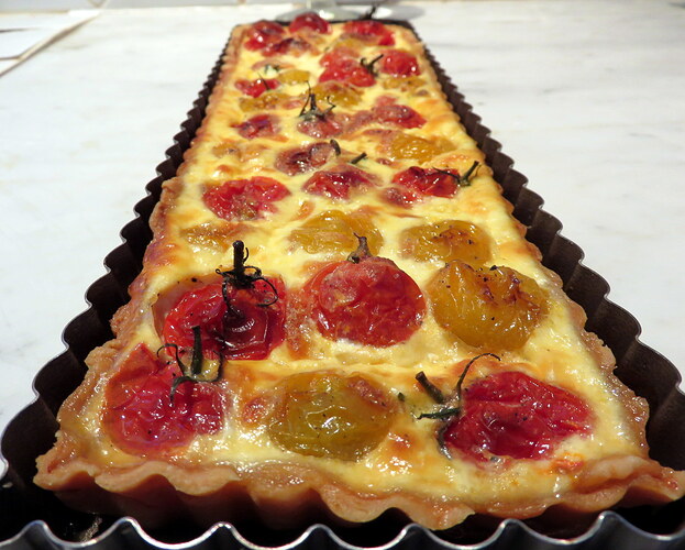 Quiche qux tomates cerise et à la ricotta 2 10-07-2016 20-28-45