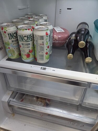 1761368811848426563914105616820