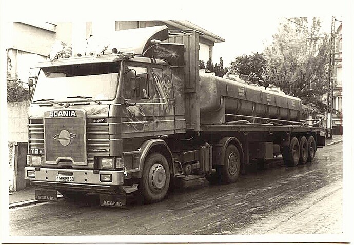 scania 142 rouillon bis.jpg