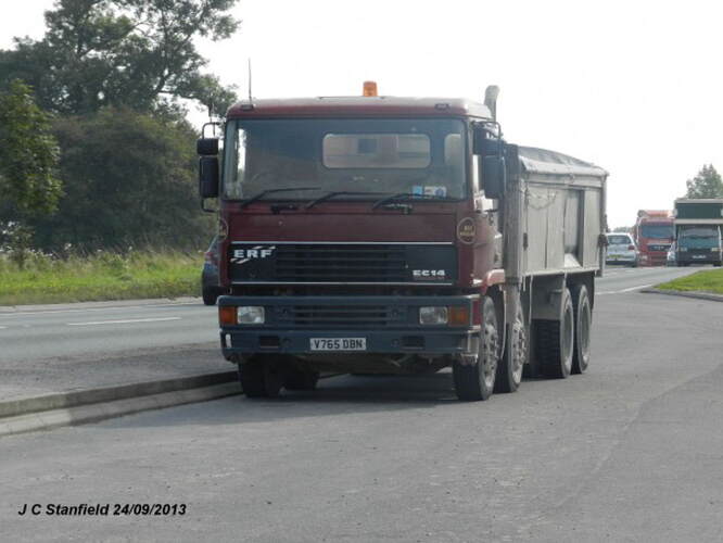 ERF EC14 V765DBN.JPG