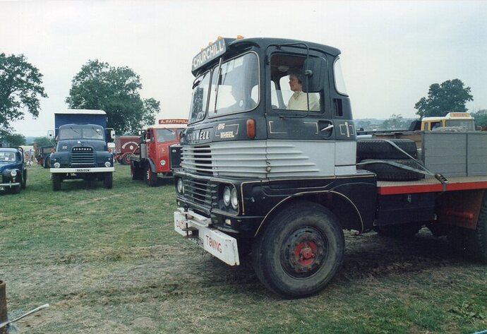 img158.jpg