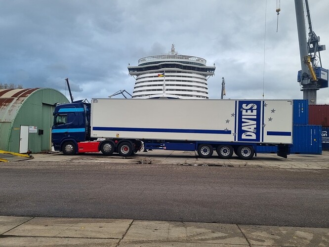 558063136_10163158078427243_7381150597622503947_n