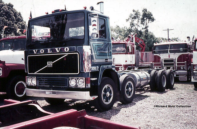 Volvo Richard Mohr VOLVO F1033 8X4 5656361367_9ef12d4d05_c