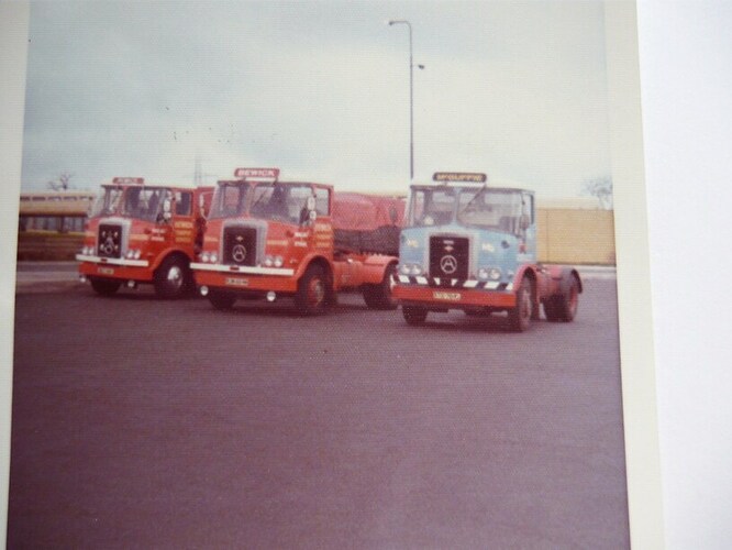 156_156.JPG