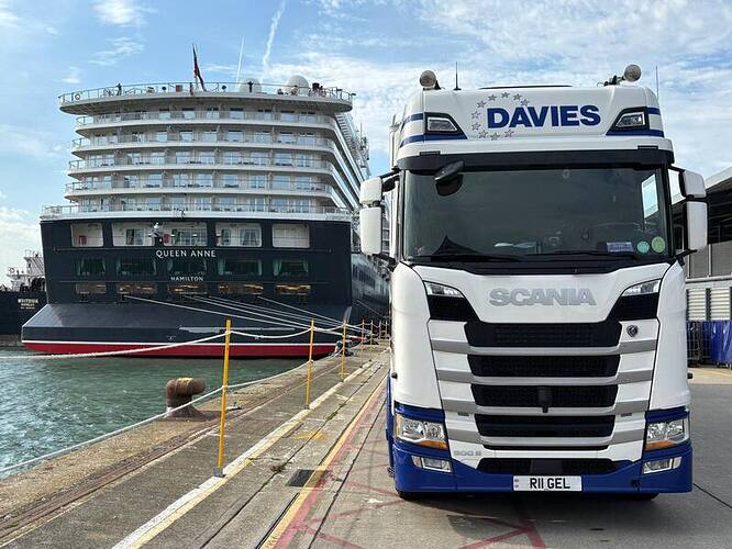 544405045_1372780558189094_3982648268357738163_n