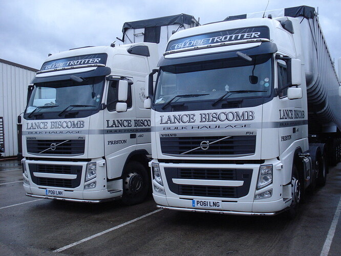 new trailers 049.JPG