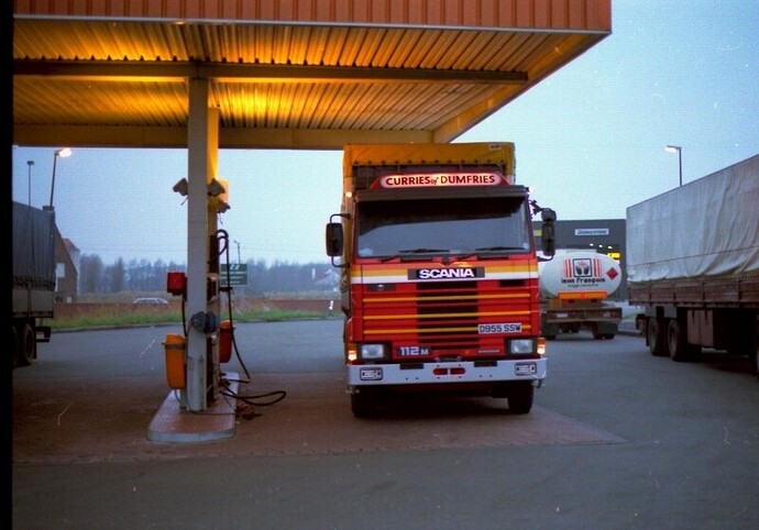 getting fuel at total zeebrugge.jpg