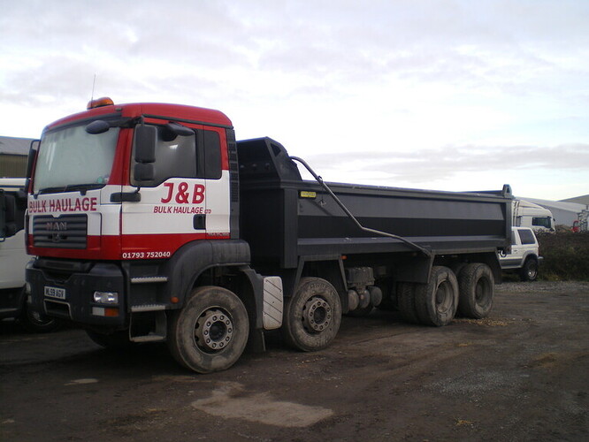 more lorries 007.JPG