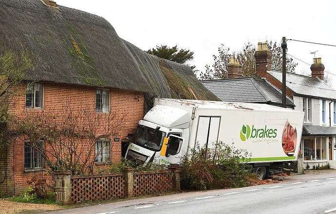 Fail of the Day - Brakes2.jpg