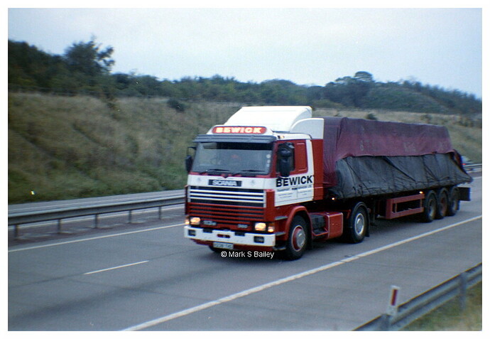 L7638p.JPG