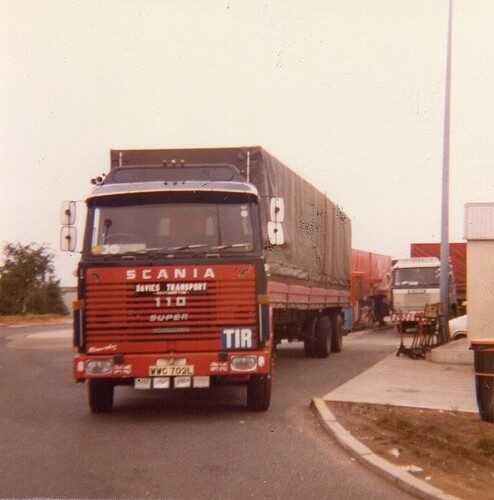 img320.jpg