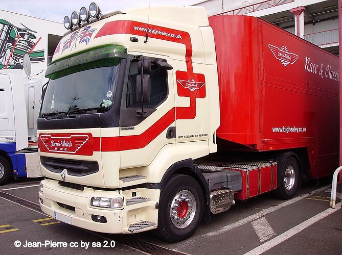 Renault_truck cr Jean Pierre cc by sa 2.0 _(5716286950 jp ).jpg