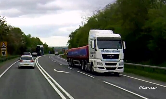 Oiltreader A69 Youngs of Hexham.MAN jpg.jpg