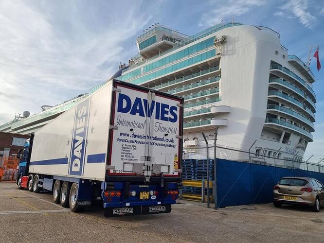 544754145_1371955814938235_1441693615724578802_n