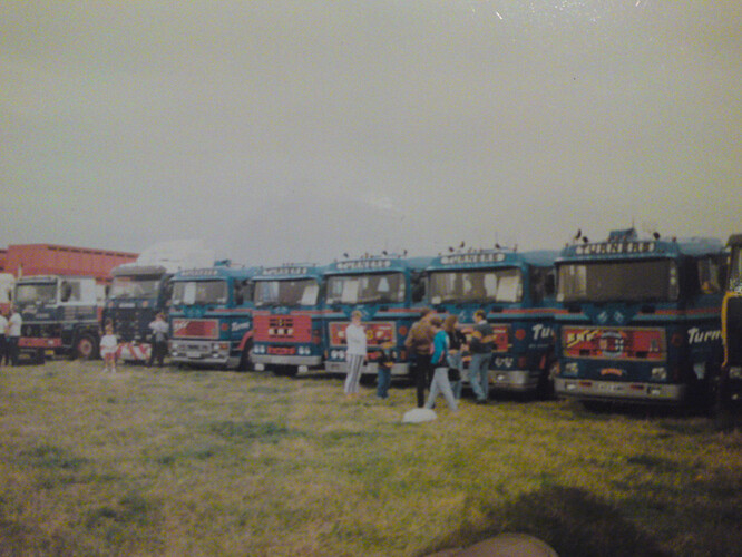 044-1.JPG