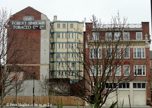 Robert Sinclair Tobacco Coy Ltd cr Peter Hughes cc by nc sa 2.0 8501185774ph_2c61cec98a_b.jpg