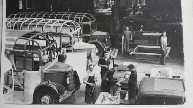 Buses20151108_094342.jpg.gallery.jpg
