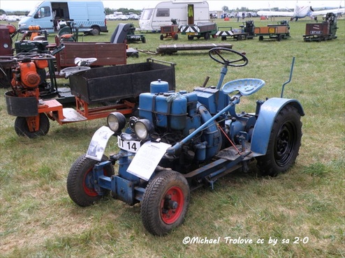 Towpath tractorLister powered  cr Michael Trolove2619847_0cf665f9 jpg.jpg