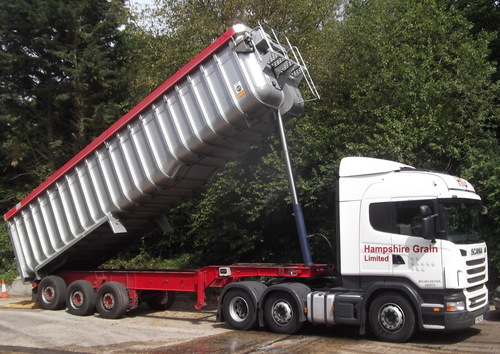 R440Scaniaa.jpg