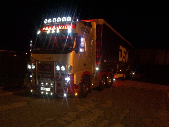 trucks 020.jpg