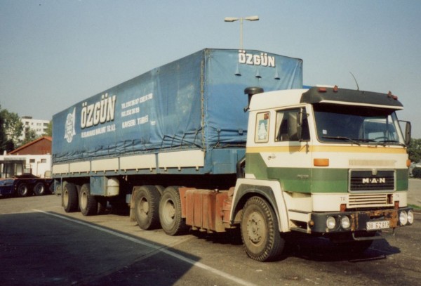 38 FZ 913.jpg