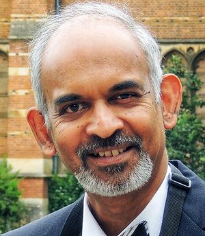 Dr Francis Christian, pressfoto.