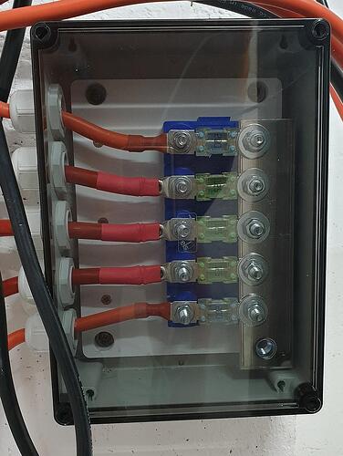 busbar-housing-02