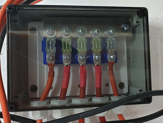 busbar-housing-02q