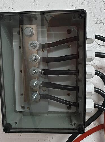 busbar-housing-01